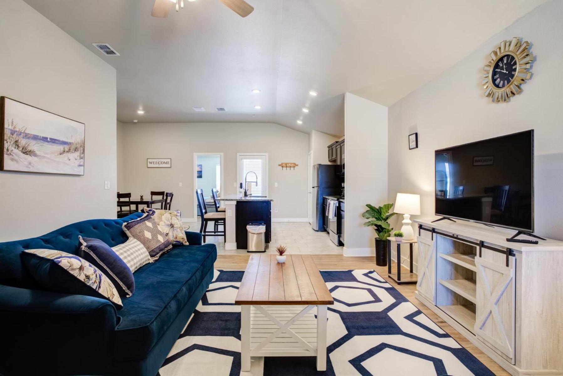Milano Lodge - Cozy Retreat ลับบ็อก ภายนอก รูปภาพ