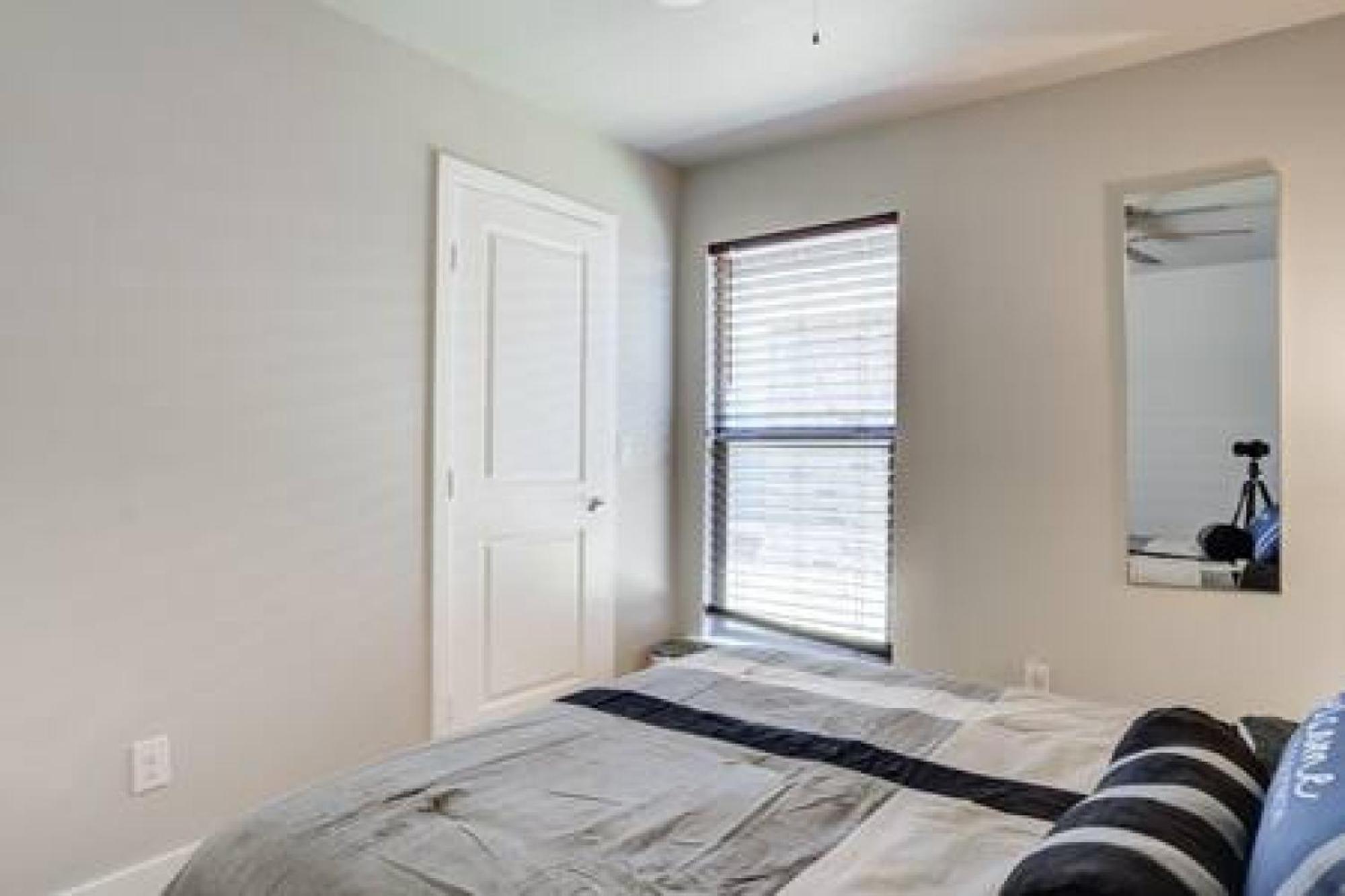 Milano Lodge - Cozy Retreat ลับบ็อก ภายนอก รูปภาพ